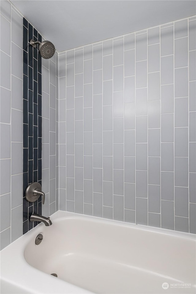 bathroom featuring shower / bathtub combination