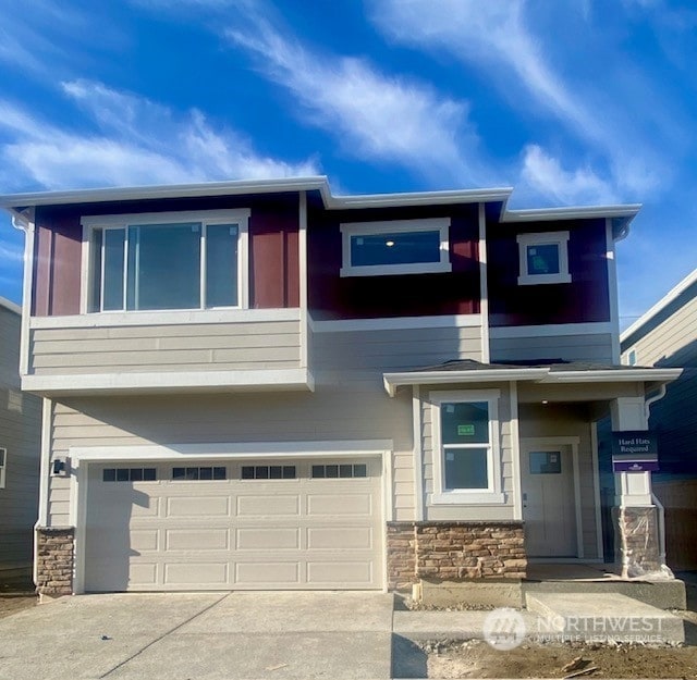 view of front facade with a garage