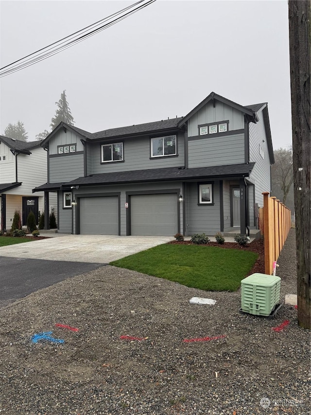 view of front facade featuring a garage