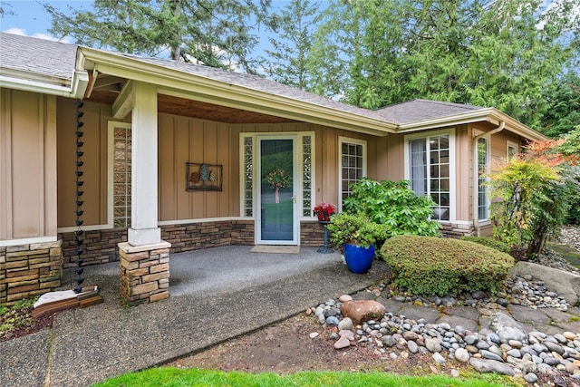 view of property entrance