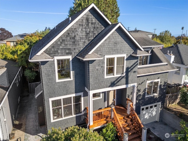 view of front of house featuring a garage