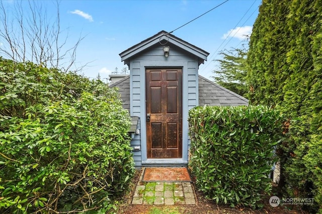 view of outbuilding