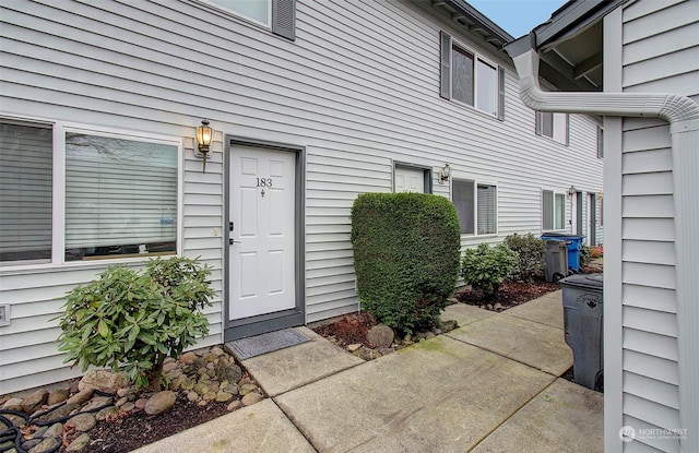 entrance to property featuring a patio