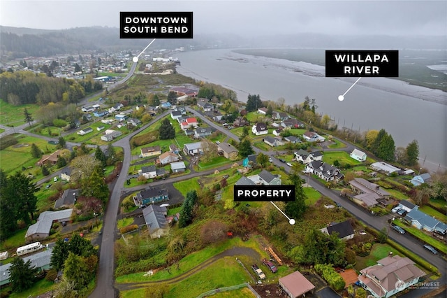 bird's eye view featuring a water view