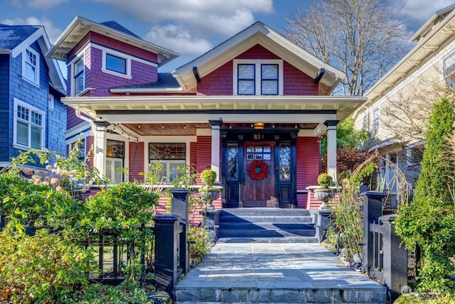 view of front of property with covered porch