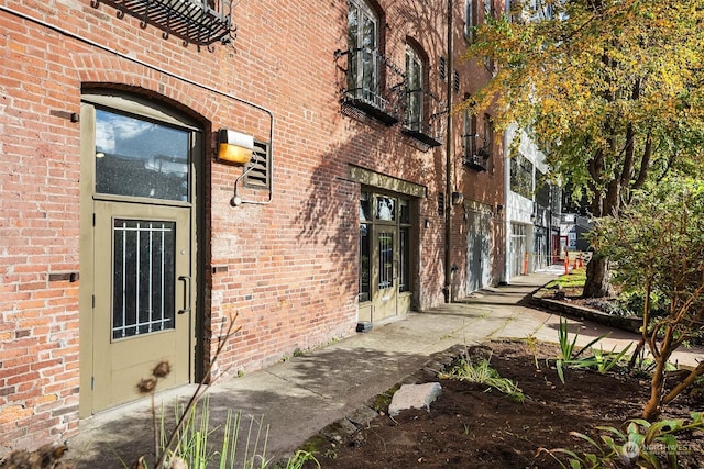 view of property entrance