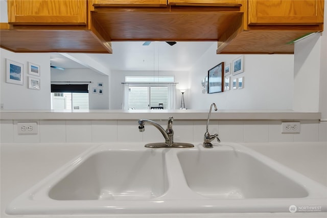 room details featuring sink