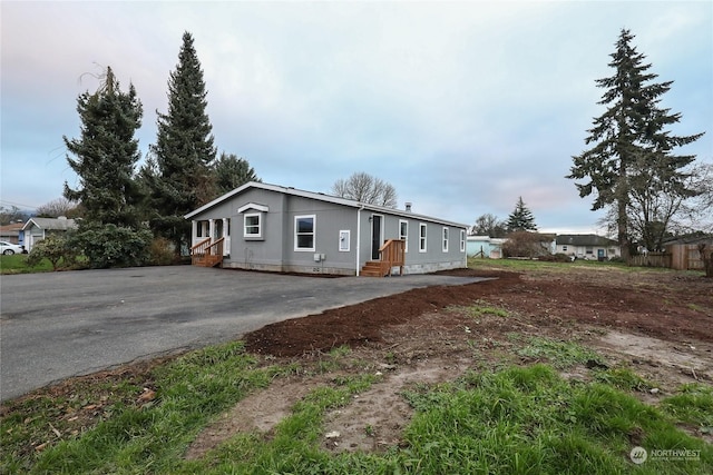 view of front of property