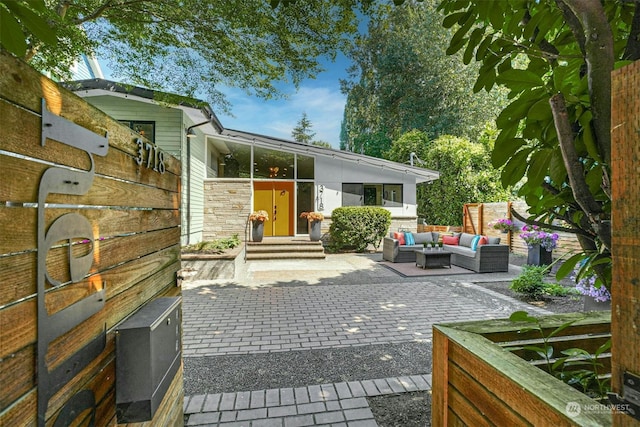 view of patio with outdoor lounge area