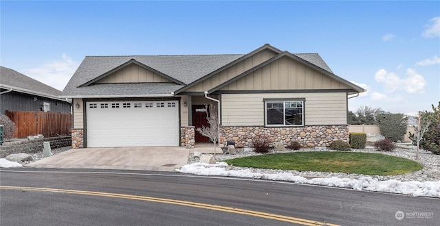 view of front of property featuring a garage