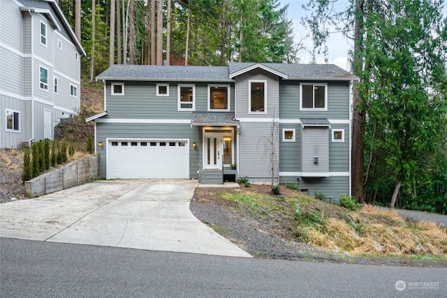 view of front property featuring a garage