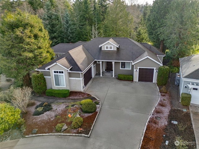 view of front of house featuring a garage