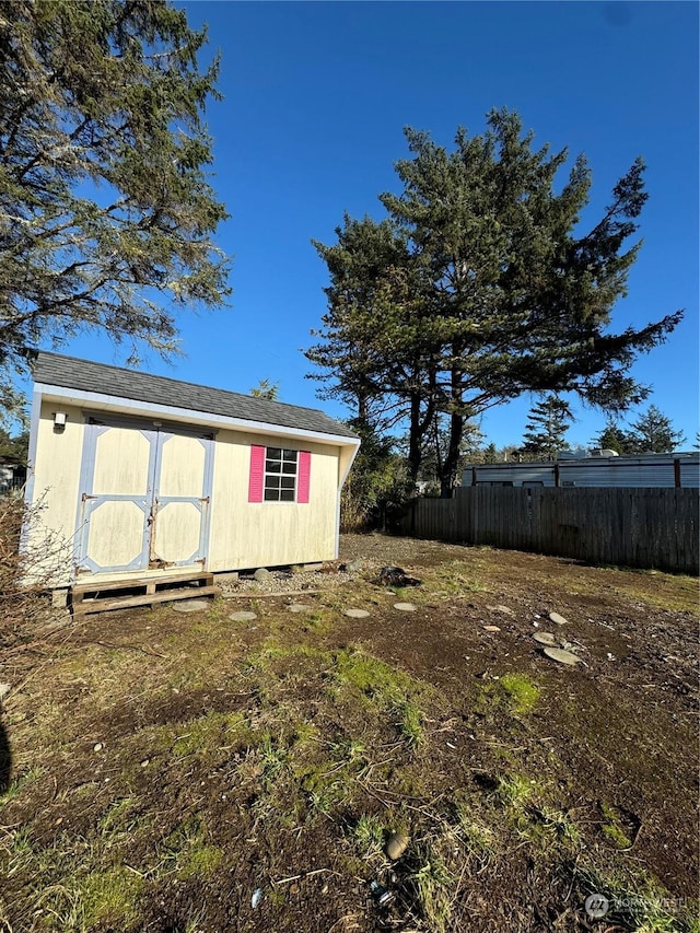 Listing photo 3 for 856 Trinidad Ct NE, Ocean Shores WA 98569