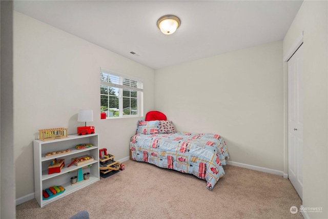 view of carpeted bedroom