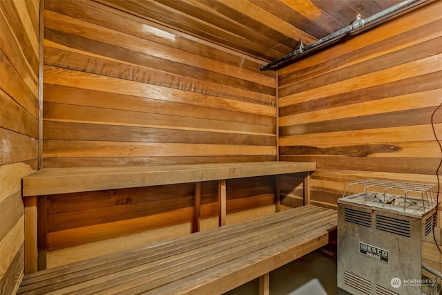 view of sauna / steam room