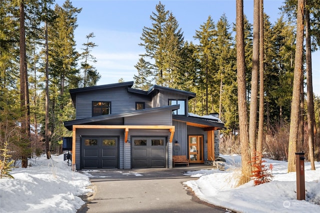 view of front of home featuring a garage