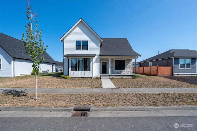 view of front of home featuring covered porch