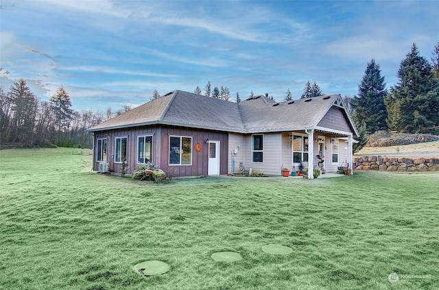 ranch-style house with a front yard