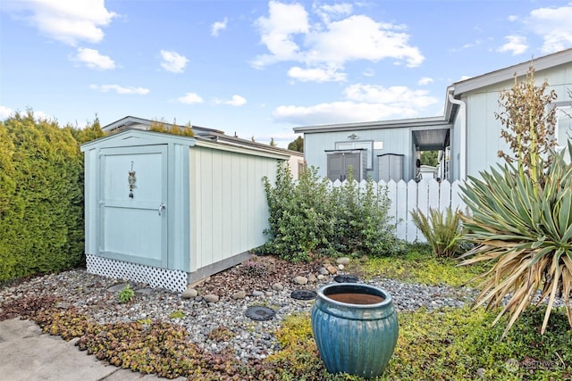 view of outbuilding