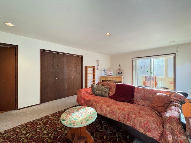 living room with carpet flooring