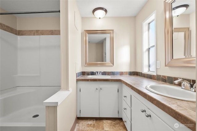 14204 NE 10th Ave Unit 2, Vancouver, WA 98685 - bathroom with a shower and vanity