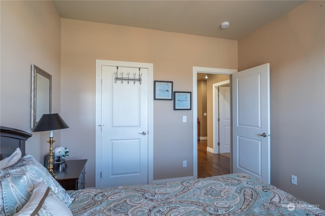 bedroom featuring a closet