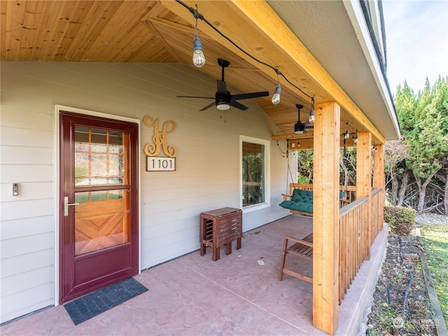 view of patio featuring ceiling fan