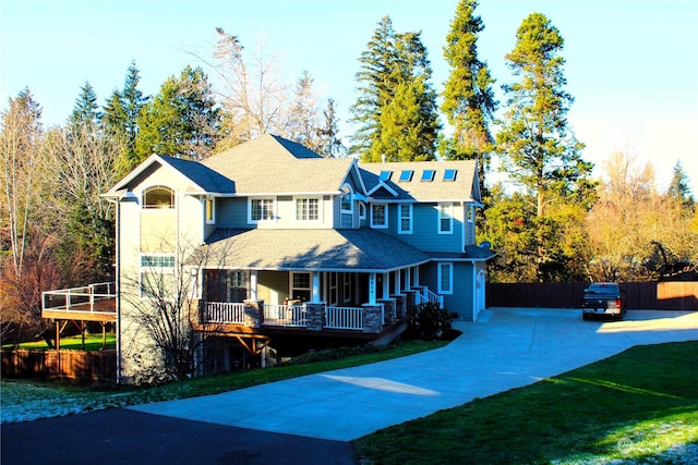 view of front of home with a front yard