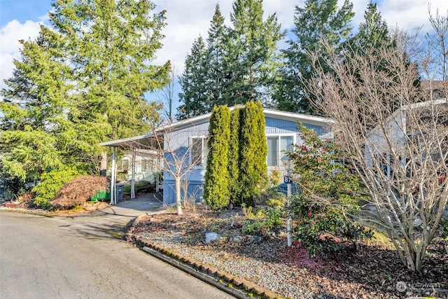 view of front facade featuring a carport