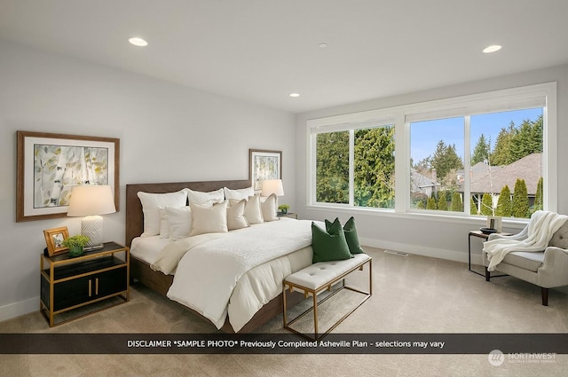 view of carpeted bedroom