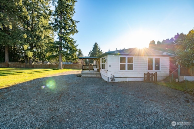 view of front of house with a front yard