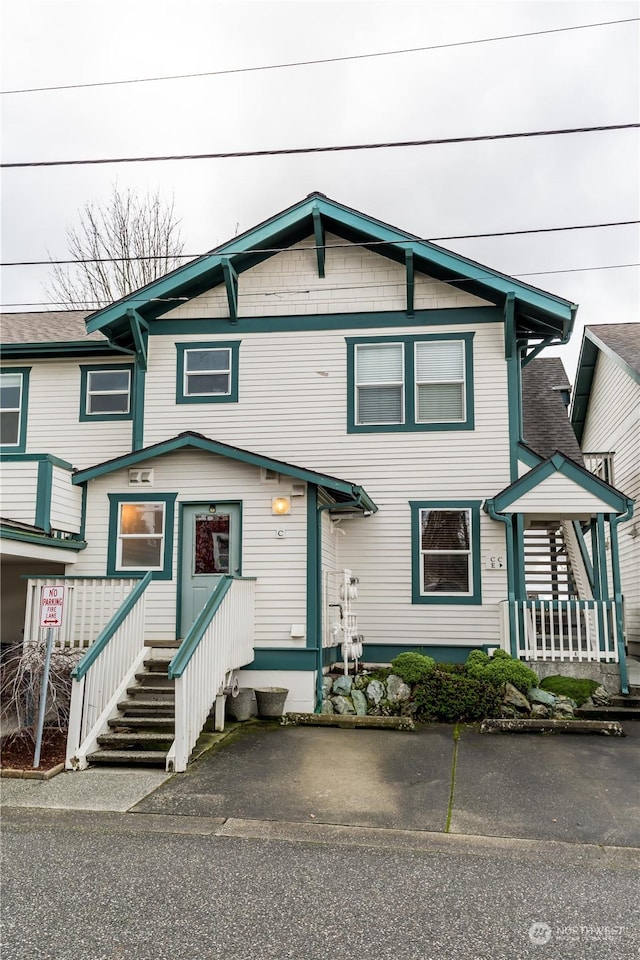 view of front of home