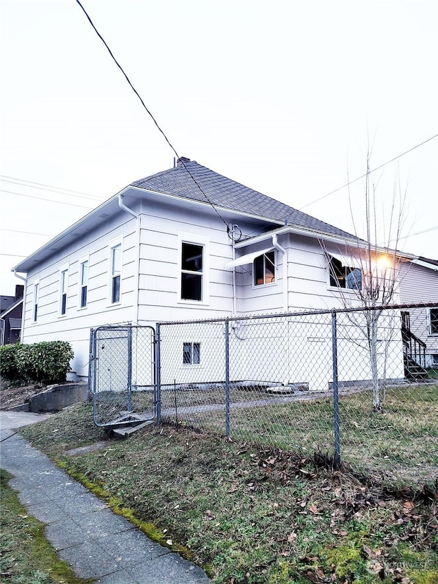 view of home's exterior