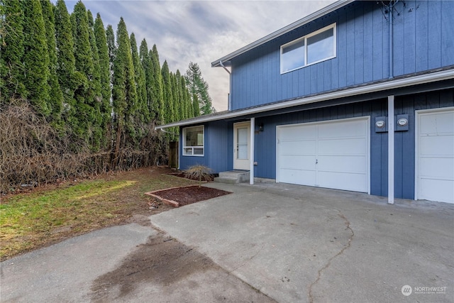 view of front of home featuring a garage