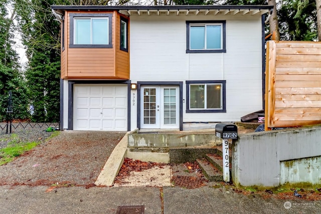 view of front facade featuring a garage