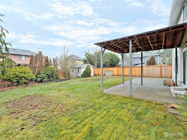 view of yard with a patio