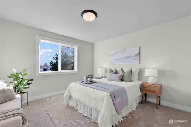 view of carpeted bedroom