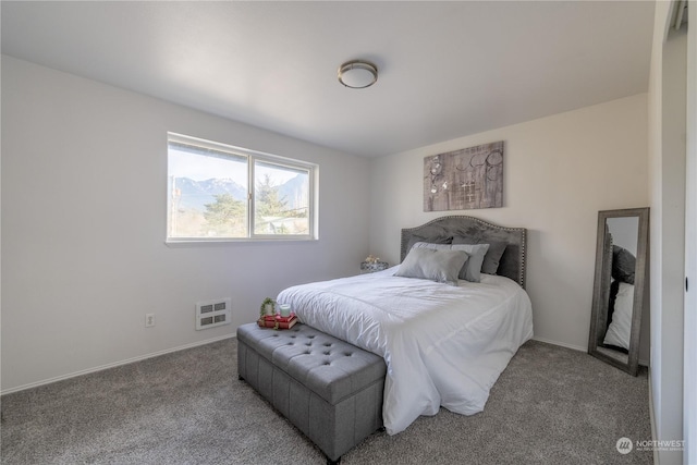 bedroom featuring carpet flooring