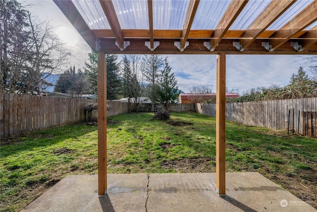 view of yard with a patio area