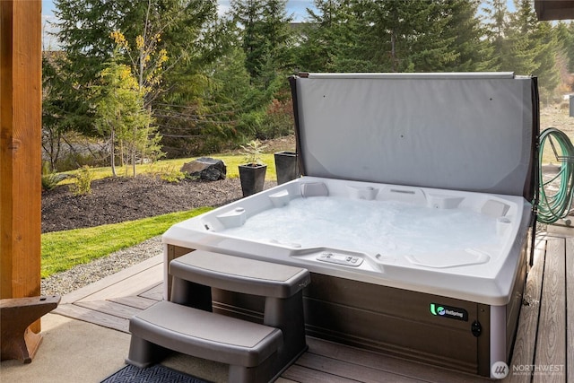 120 Rocky Run Loop, Cle Elum, WA 98922 - view of patio featuring a hot tub