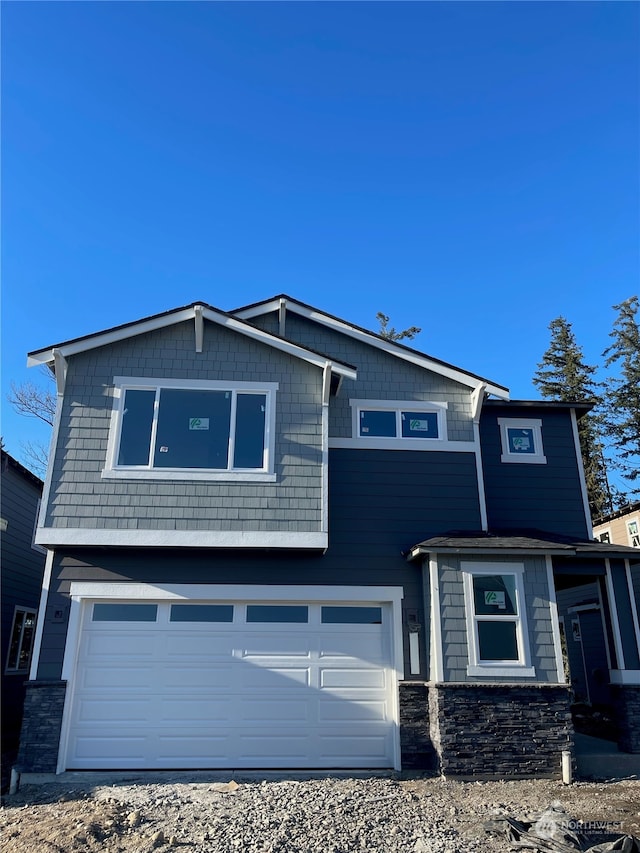 view of front facade featuring a garage