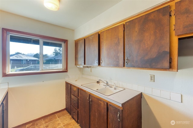 kitchen featuring sink