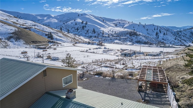 property view of mountains