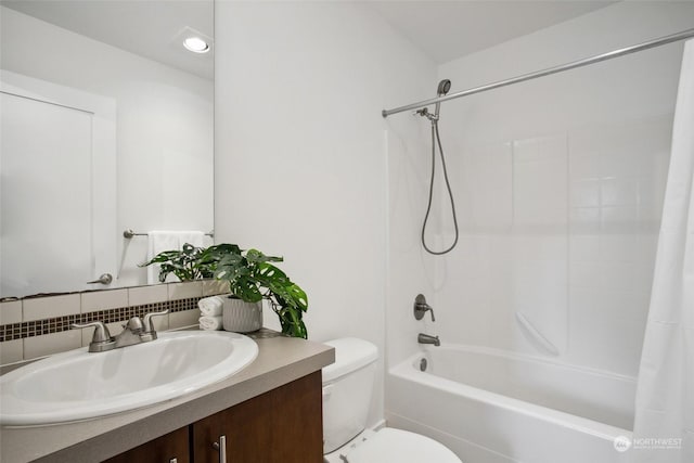 full bathroom featuring toilet, vanity, shower / bathtub combination with curtain, and backsplash