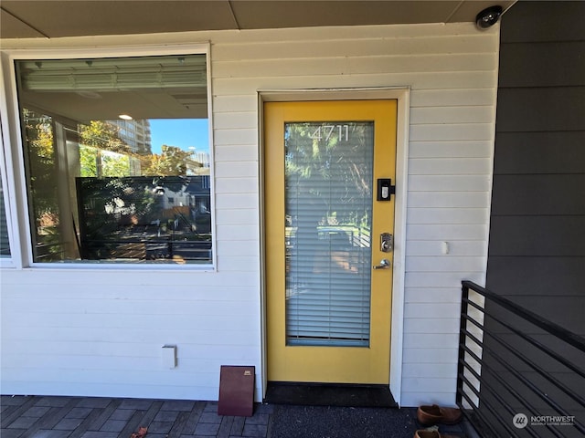 view of entrance to property