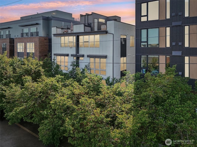 4407 42nd Ave SW Unit D, Seattle, WA 98116 - view of property exterior at dusk