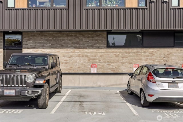 4407 42nd Ave SW Unit D, Seattle, WA 98116 - view of uncovered parking lot