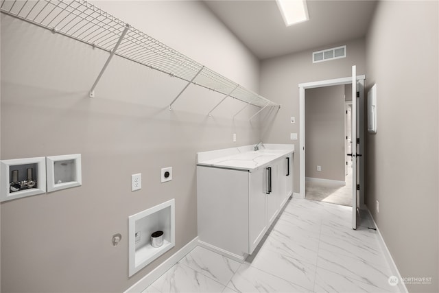 laundry room with washer hookup, hookup for a gas dryer, and hookup for an electric dryer