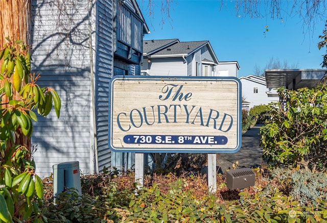 view of community / neighborhood sign