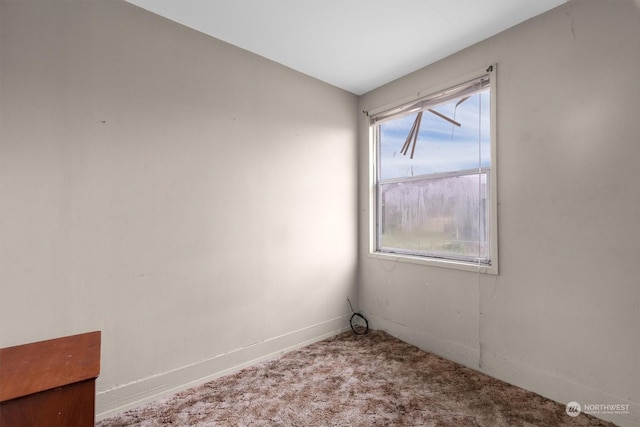 view of carpeted spare room